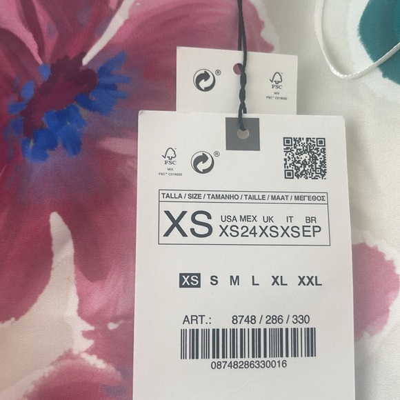 Zara Flowers Jumpsuit - Picture 6 of 7